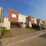 Casa à venda com 3 suítes no condomínio Ecovillagio, São Roque - SP