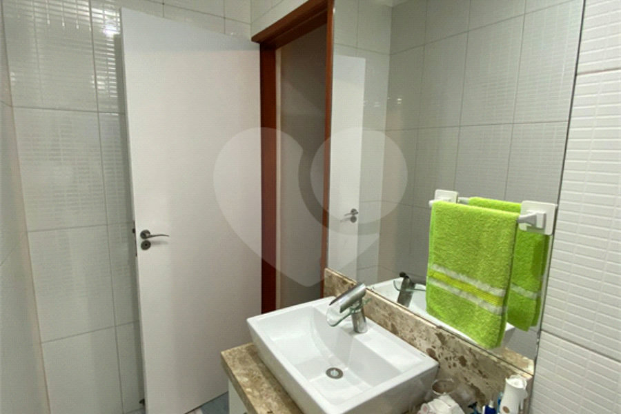 Casa à venda com 2 quartos, sendo 1 suíte, em Parque Edu Chaves, São Paulo, SP