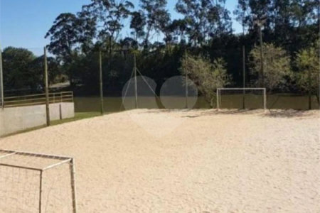 Casa à venda com 3 quartos, sendo 1 suíte, no condomínio Estância Marambaia, Vinhedo - SP