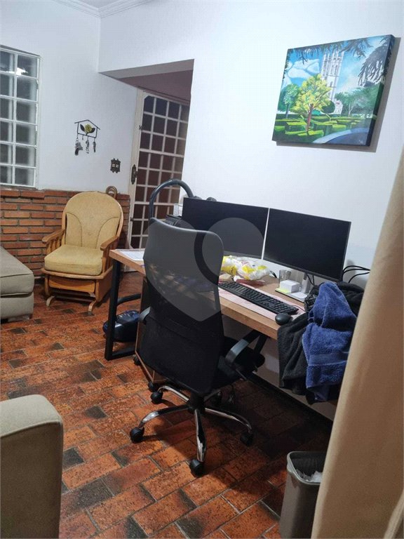 Casa à venda com 4 quartos, sendo 1 suíte, em Vila Leão, Sorocaba, SP