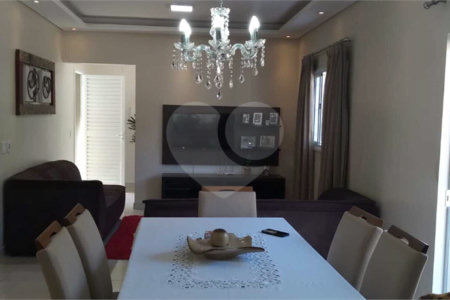 Casa à venda com 3 quartos, sendo 1 suíte, em Santa Cândida, Vinhedo, SP