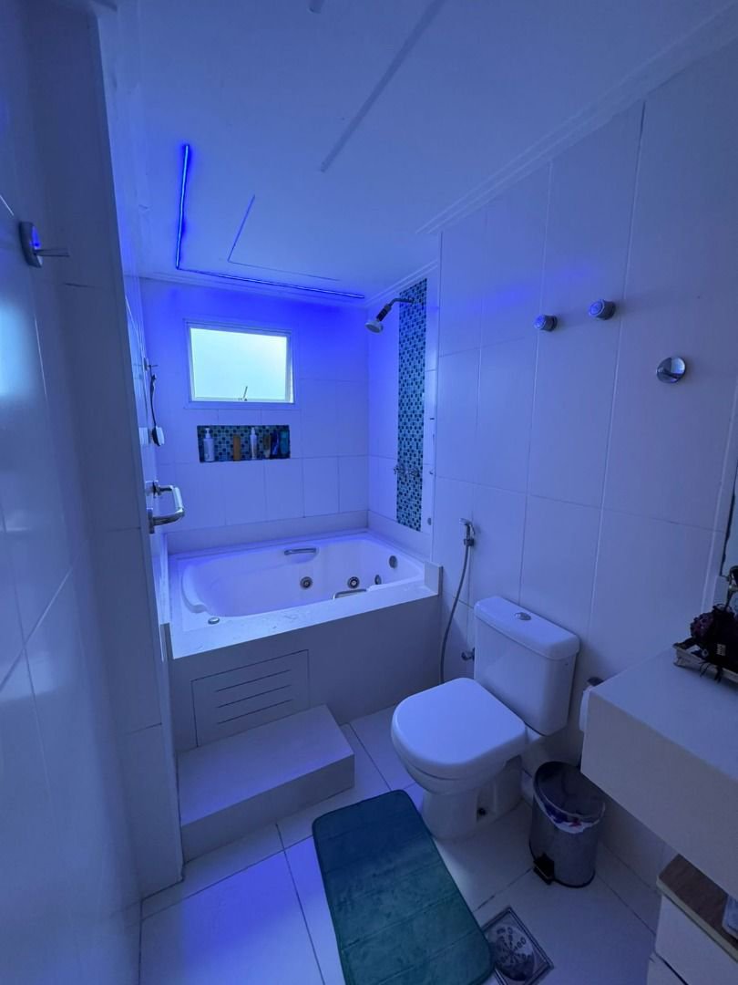 Apartamento com 3 dormitórios à venda, 200 m² por R$ 3.180.000,00 - Ponta da Praia - Santos/SP