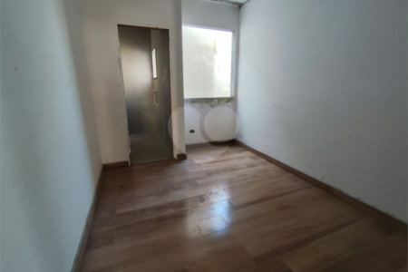 Sobrado à venda com 3 quartos, sendo 1 suíte, em Jardim do Colégio (zona Norte), São Paulo, SP