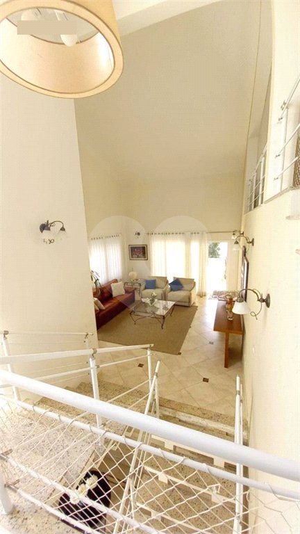 Casa à venda com 3 suítes no condomínio Residencial Parque Arco-íris, Atibaia - SP