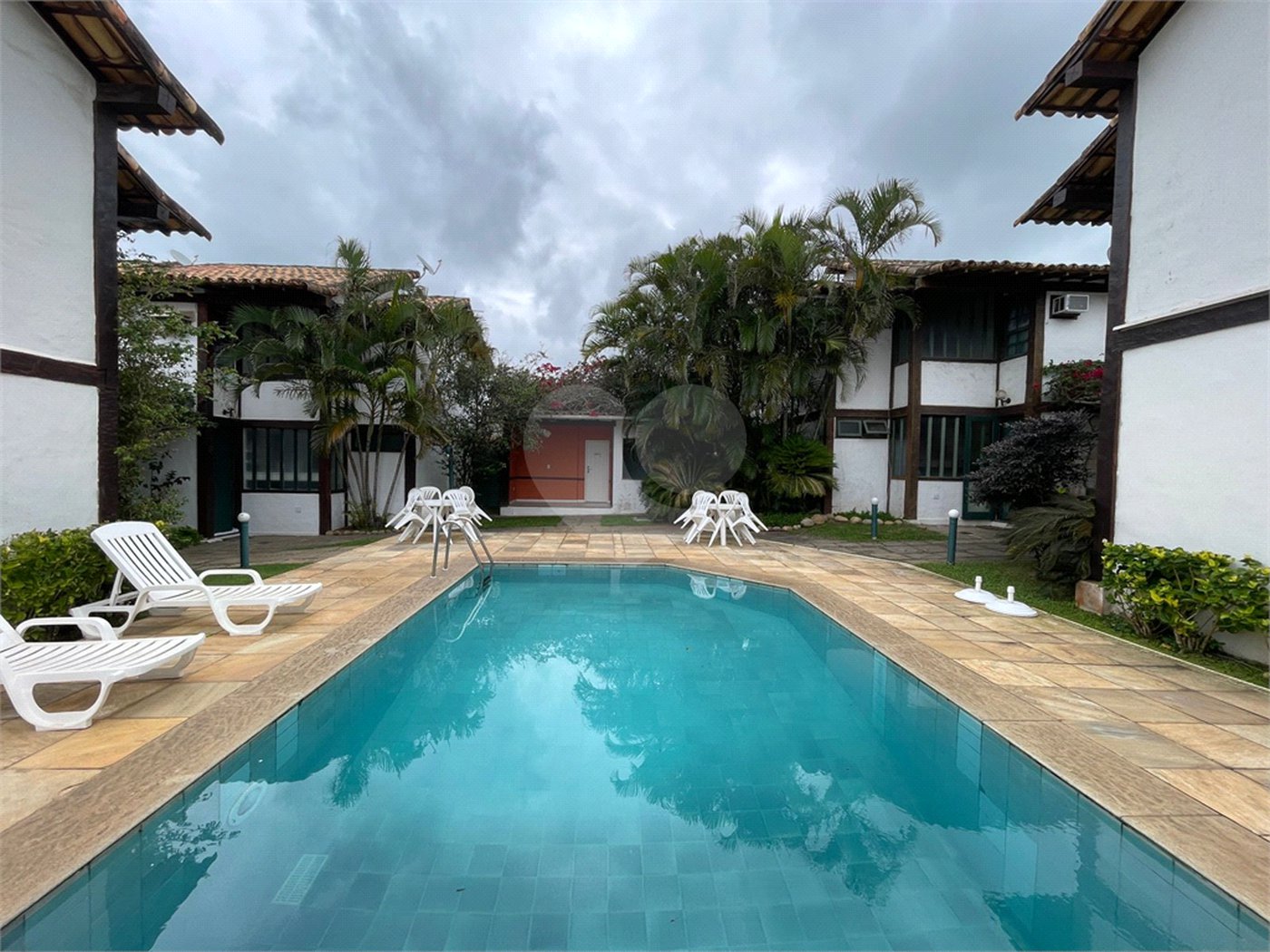 Casa em condomínio à venda ou para alugar com 3 quartos, sendo 1 suíte,  em Geribá, Armação dos Búzios, RJ