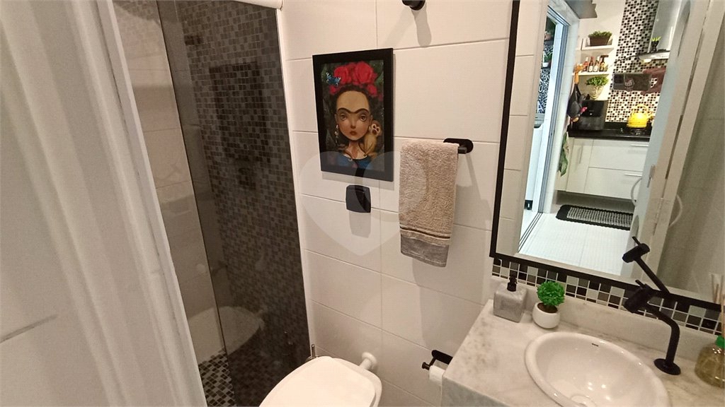 Apartamento à venda com 2 quartos, sendo 1 suíte, em Pitangueiras, Guarujá, SP