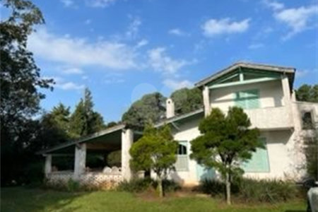 Sítio à venda com 2 quartos em Vila Brasileira, Itatiba, SP