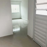 Casa à venda com 2 suítes no condomínio Residence Adelina, São Paulo - SP