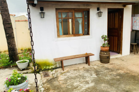 Casa à venda com 3 quartos, sendo 1 suíte, em Parque das Colinas, Valinhos, SP