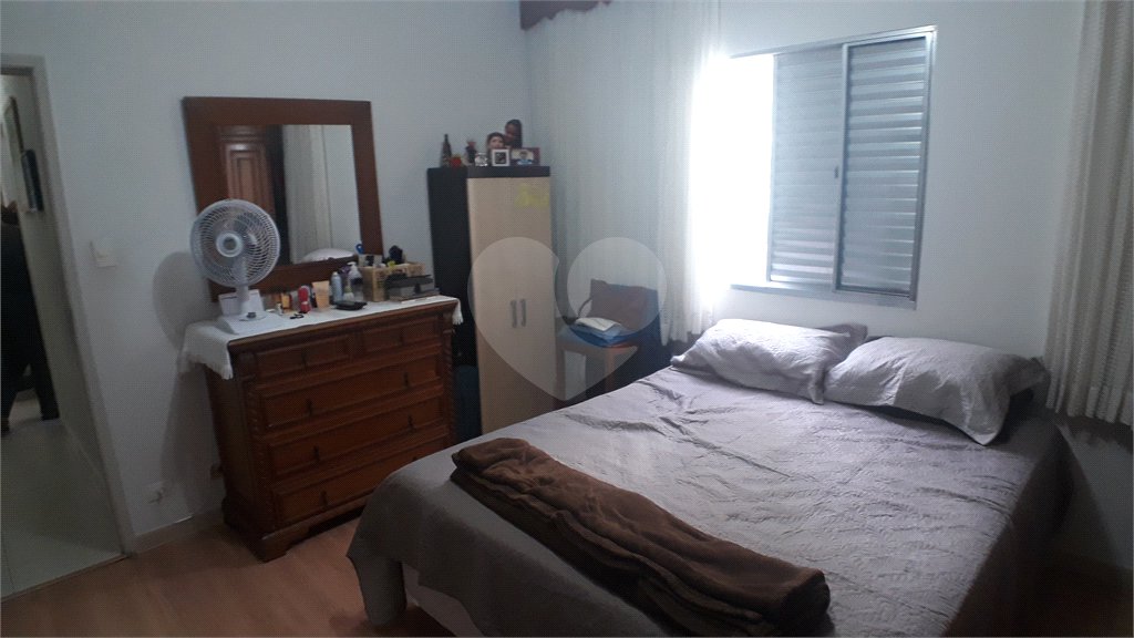 Casa Térrea à venda com 4 quartos, sendo 1 suíte, em Vila Romero, São Paulo, SP