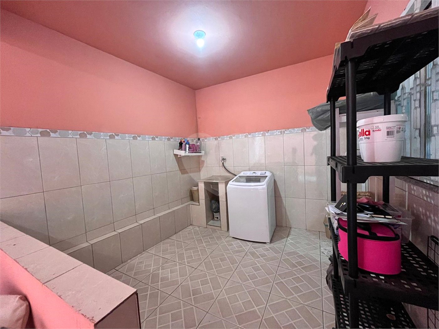 Casa à venda com 4 quartos, sendo 1 suíte, em Campo Grande, Rio de Janeiro, RJ