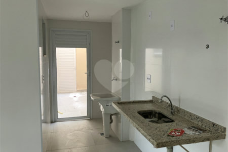 Apartamento à venda com 3 quartos, sendo 1 suíte,  em Parque Campolim, Sorocaba, SP