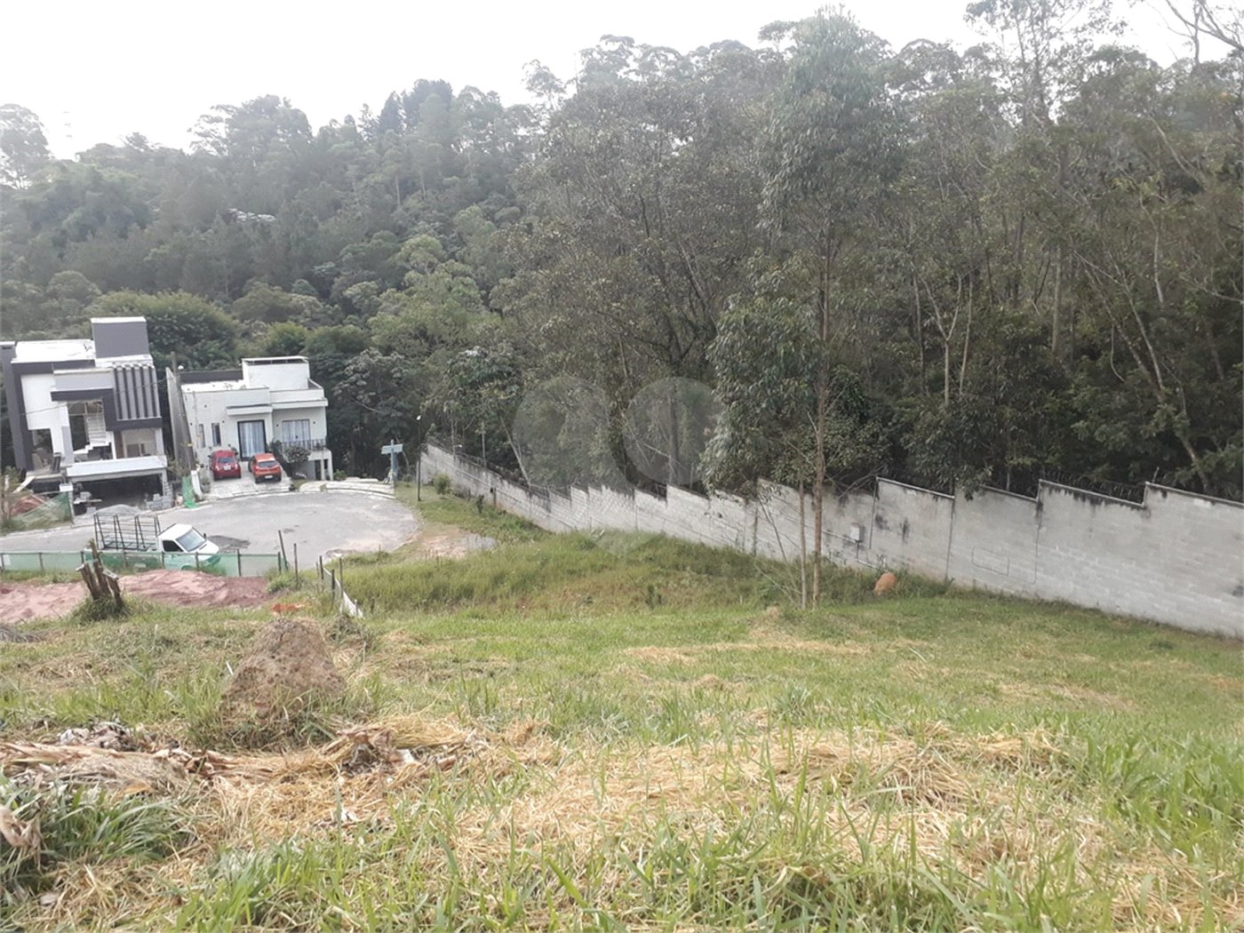 Terreno à venda no condomínio Mosaico da Serra, Mogi das Cruzes - SP