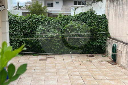 Casa à venda com 5 quartos, sendo 4 suítes,  no condomínio Terras de Santa Clara, Jacareí - SP