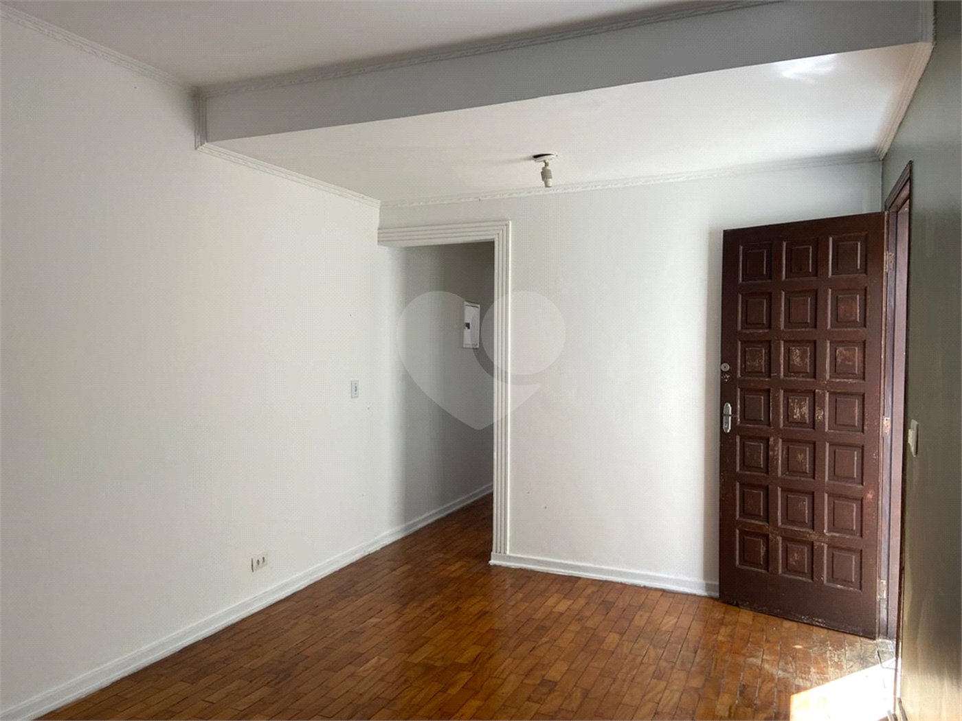 Sobrado à venda com 3 quartos, sendo 1 suíte,  em Parque Maria Domitila, São Paulo, SP