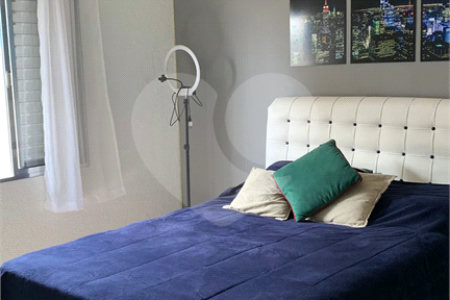 Casa Térrea à venda com 3 quartos no Centro, Poá, SP