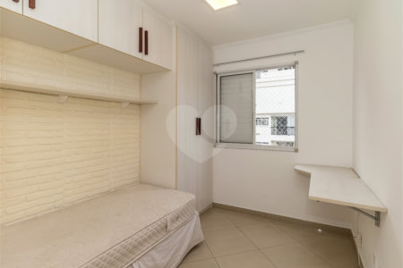 Apartamento à venda com 2 quartos em Vila Anastácio, São Paulo, SP