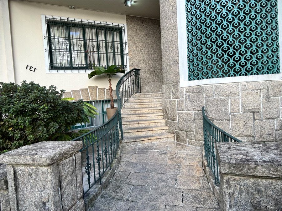 Apartamento à venda com 2 quartos, sendo 1 suíte, em Lagoa, Rio de Janeiro, RJ