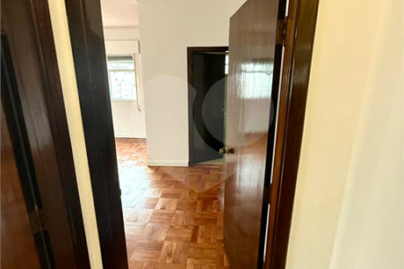 Apartamento à venda com 4 quartos, sendo 1 suíte, em Paraíso, São Paulo, SP