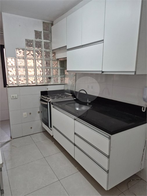 Apartamento à venda com 3 quartos, sendo 1 suíte,  em Cidade São Francisco, São Paulo, SP