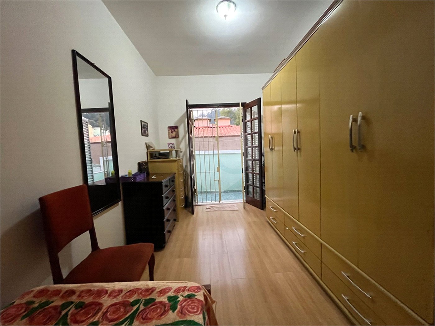 Sobrado à venda com 3 quartos, sendo 1 suíte, em Vila Irmãos Arnoni, São Paulo, SP