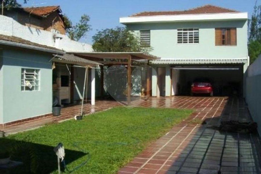 Casa Térrea à venda com 3 quartos, sendo 1 suíte, em Vila Albertina, São Paulo, SP