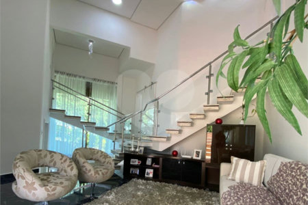 Casa à venda com 4 suítes no condomínio Aruã, Mogi das Cruzes - SP