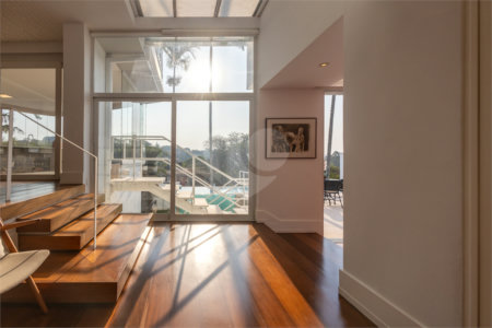 Casa à venda com 4 suítes em Jardim Guedala, São Paulo, SP
