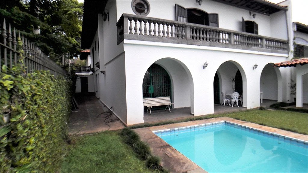 Casa Térrea à venda com 4 suítes em Brooklin Paulista, São Paulo, SP