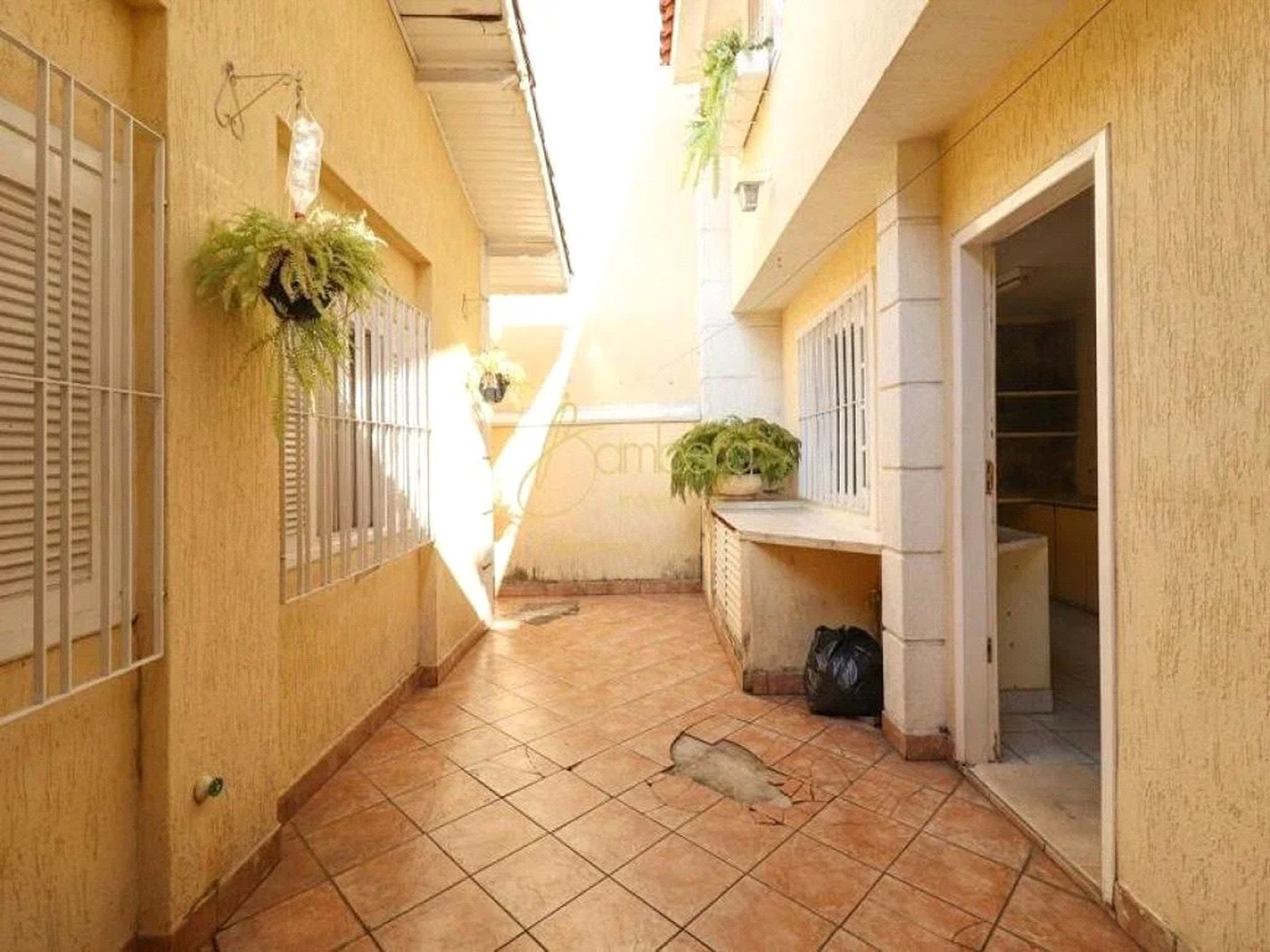 Casa à venda com 4 quartos, sendo 2 suítes, em Jardim Trussardi, São Paulo, SP