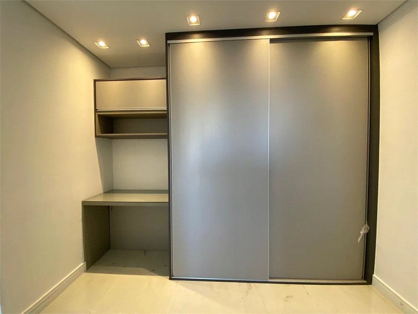 Apartamento à venda com 2 quartos, sendo 1 suíte,  em Jardim Caboré, São Paulo, SP