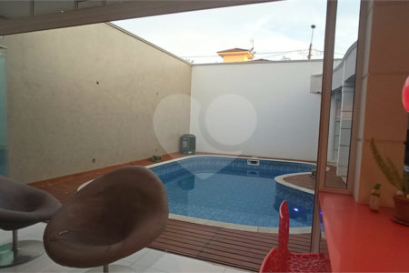 Casa à venda com 3 quartos no condomínio Granja Deolinda, Sorocaba - SP