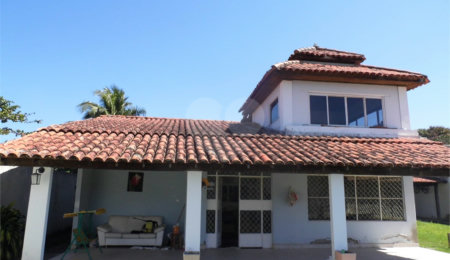 Casa à venda com 4 quartos, sendo 1 suíte,  em Guaratiba, Rio de Janeiro, RJ