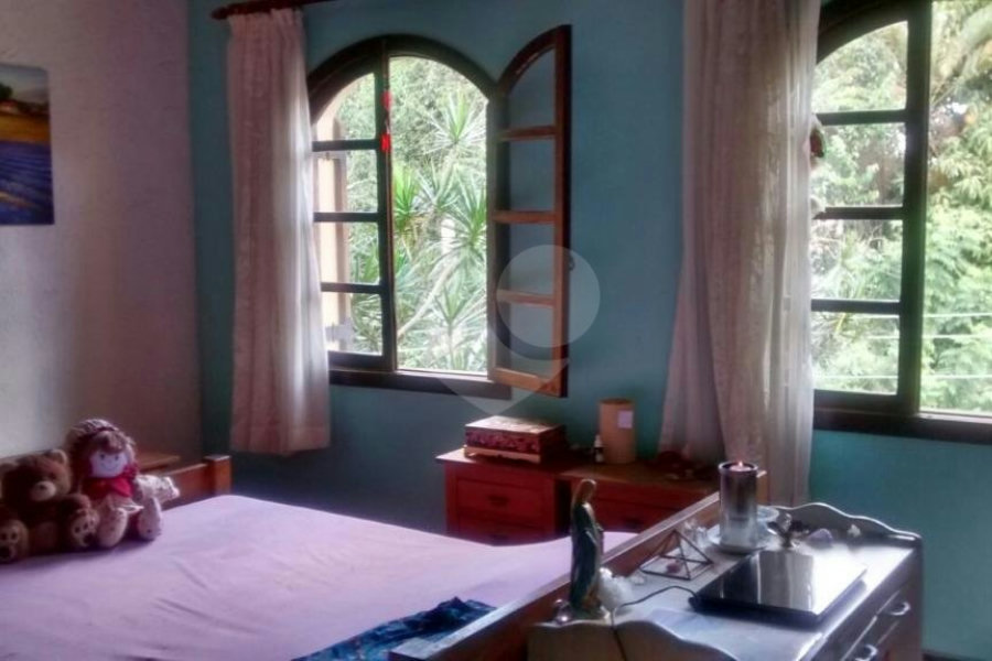 Sobrado à venda com 4 quartos, sendo 2 suítes,  em Mandaqui, São Paulo, SP