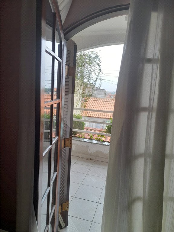 Sobrado à venda com 3 quartos em Vila Giordano, São Paulo, SP