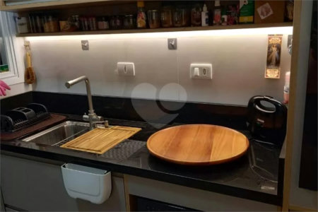 Casa à venda com 3 quartos, sendo 1 suíte, no condomínio Jardim das Palmas, São Paulo - SP