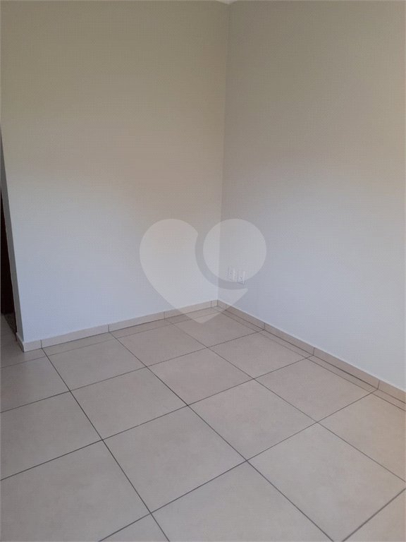 Sobrado à venda com 2 suítes em Jardim Nely, Indaiatuba, SP