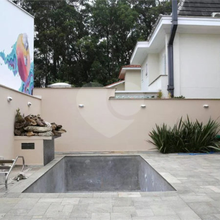 Casa à venda com 4 suítes no condomínio Residencial Morumbi, São Paulo - SP