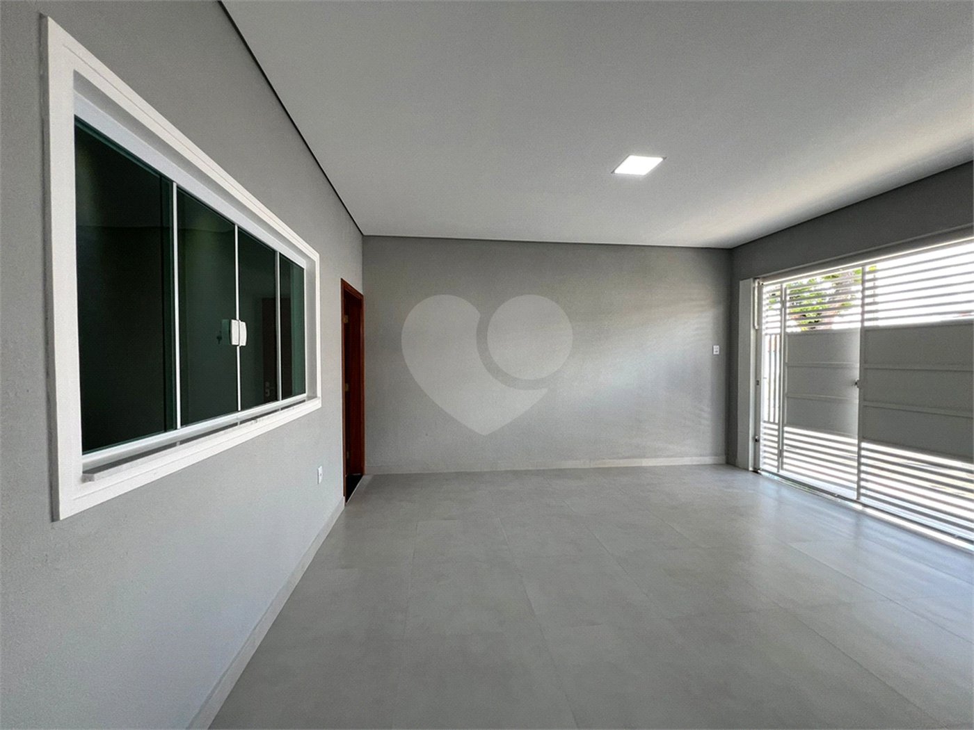 Casa à venda com 3 quartos, sendo 1 suíte, em Parque São Lourenço, Indaiatuba, SP