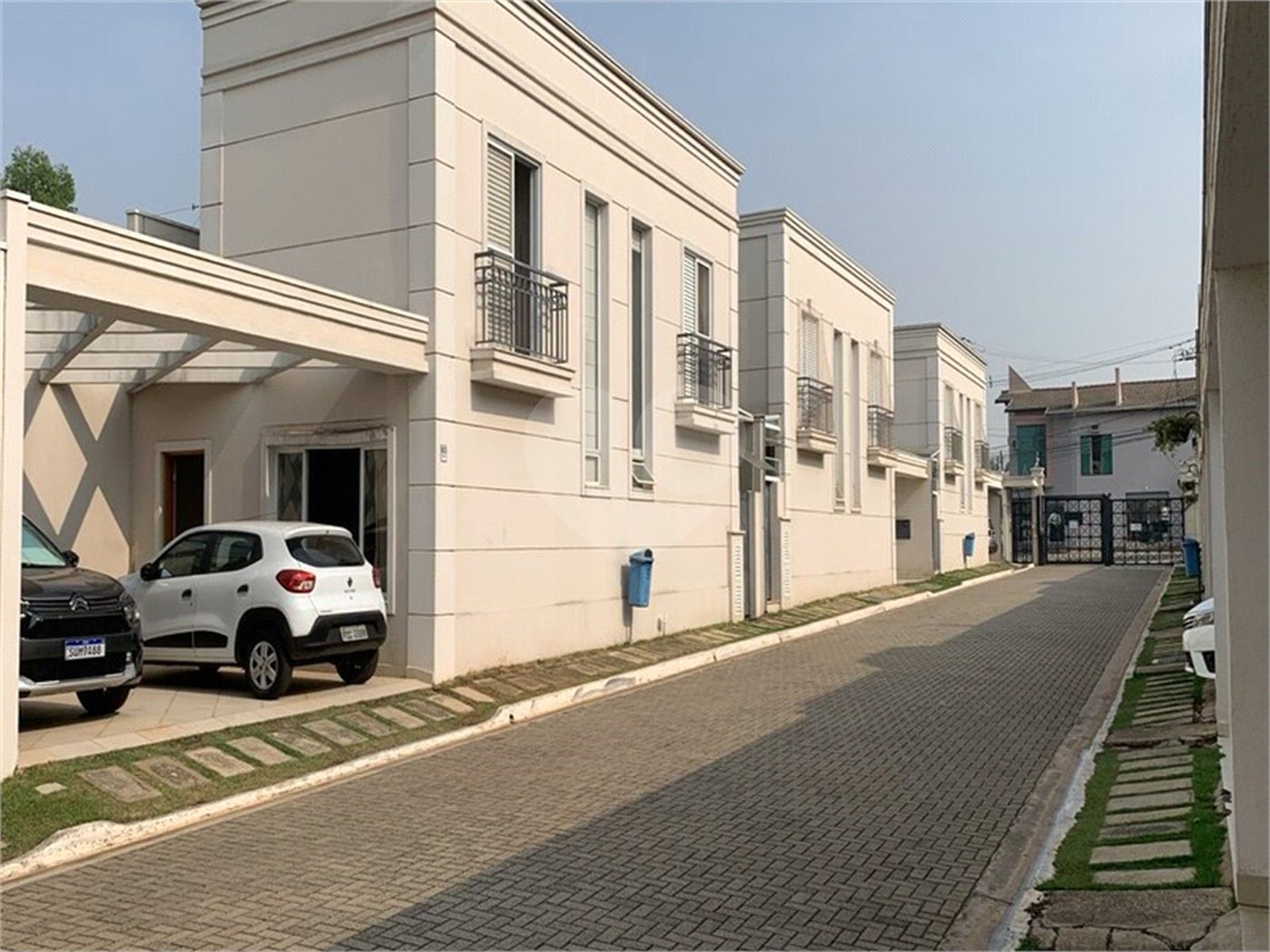 Casa à venda com 3 quartos, sendo 1 suíte, no condomínio Residencial Belle Ville Itaycy, Indaiatuba - SP