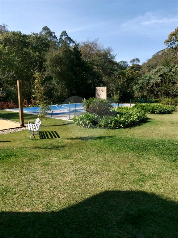 Sobrado à venda com 4 quartos, sendo 1 suíte, em Serra da Cantareira, Mairiporã, SP