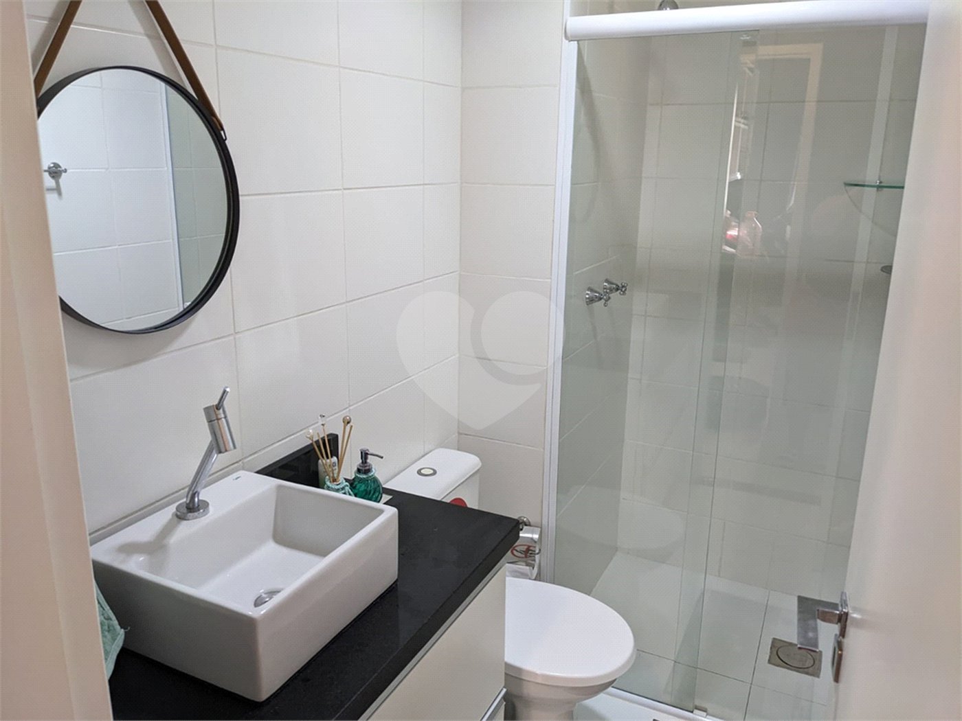 Apartamento à venda com 2 quartos, sendo 1 suíte,  em Jardim Rosa de Franca, Guarulhos, SP