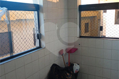 Apartamento à venda com 3 quartos, sendo 1 suíte, em Vila Oliveira, Mogi das Cruzes, SP