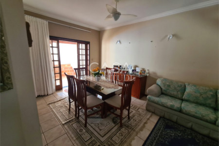 Casa em condomínio à venda com 3 quartos, sendo 1 suíte, em Granja Olga I, Sorocaba, SP