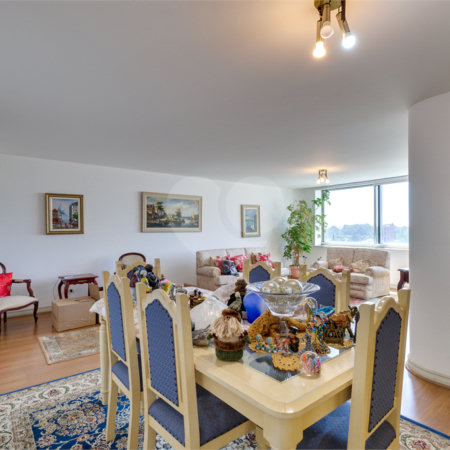 Apartamento à venda com 4 quartos, sendo 1 suíte, em Alto da Boa Vista, São Paulo, SP