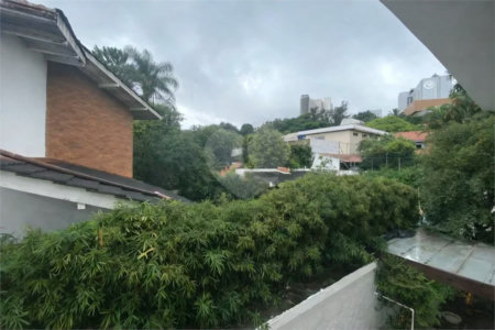 Sobrado à venda ou para alugar com 4 suítes em MORUMBI, São Paulo, SP