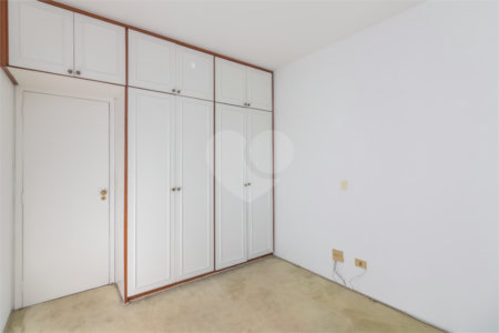 Apartamento à venda com 2 quartos, sendo 1 suíte,  em Itaim Bibi, São Paulo, SP
