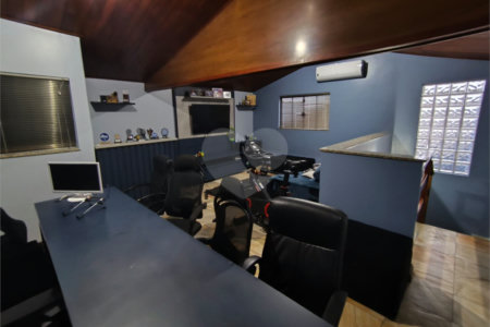 Casa à venda com 3 quartos, sendo 1 suíte,  em Vila Nastri, Itapetininga, SP