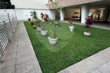 Apartamento à venda com 3 quartos, sendo 1 suíte, em Pinheiros, São Paulo, SP