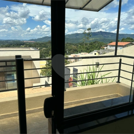 Sobrado à venda com 4 suítes em Jardim Estância Brasil, Atibaia, SP